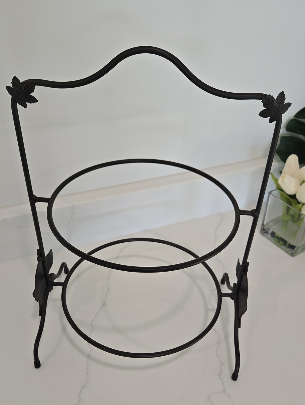 Longaberger Wrought Iron Pie Server Rack - Picture 2 of 9